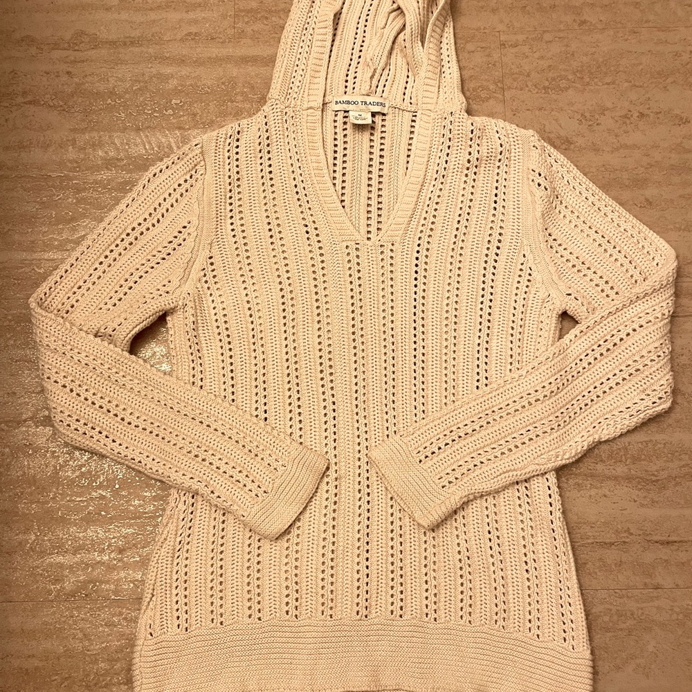 Bamboo Trader knitted beige sweater/ hooded size medium